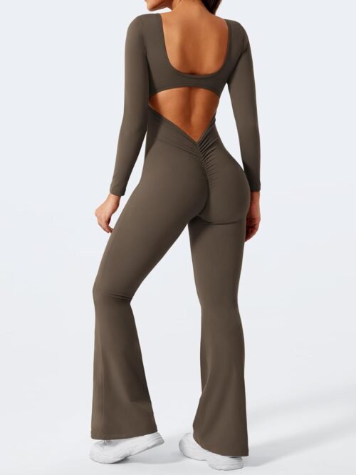 YEOREO One Piece Wide Leg Jumpsuits for Women Workout Long Sleeve Backless Flare Jumpsuit Lizvette Scrunch V Back Yoga Romper - Image 4