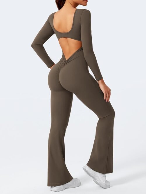 YEOREO One Piece Wide Leg Jumpsuits for Women Workout Long Sleeve Backless Flare Jumpsuit Lizvette Scrunch V Back Yoga Romper - Image 6