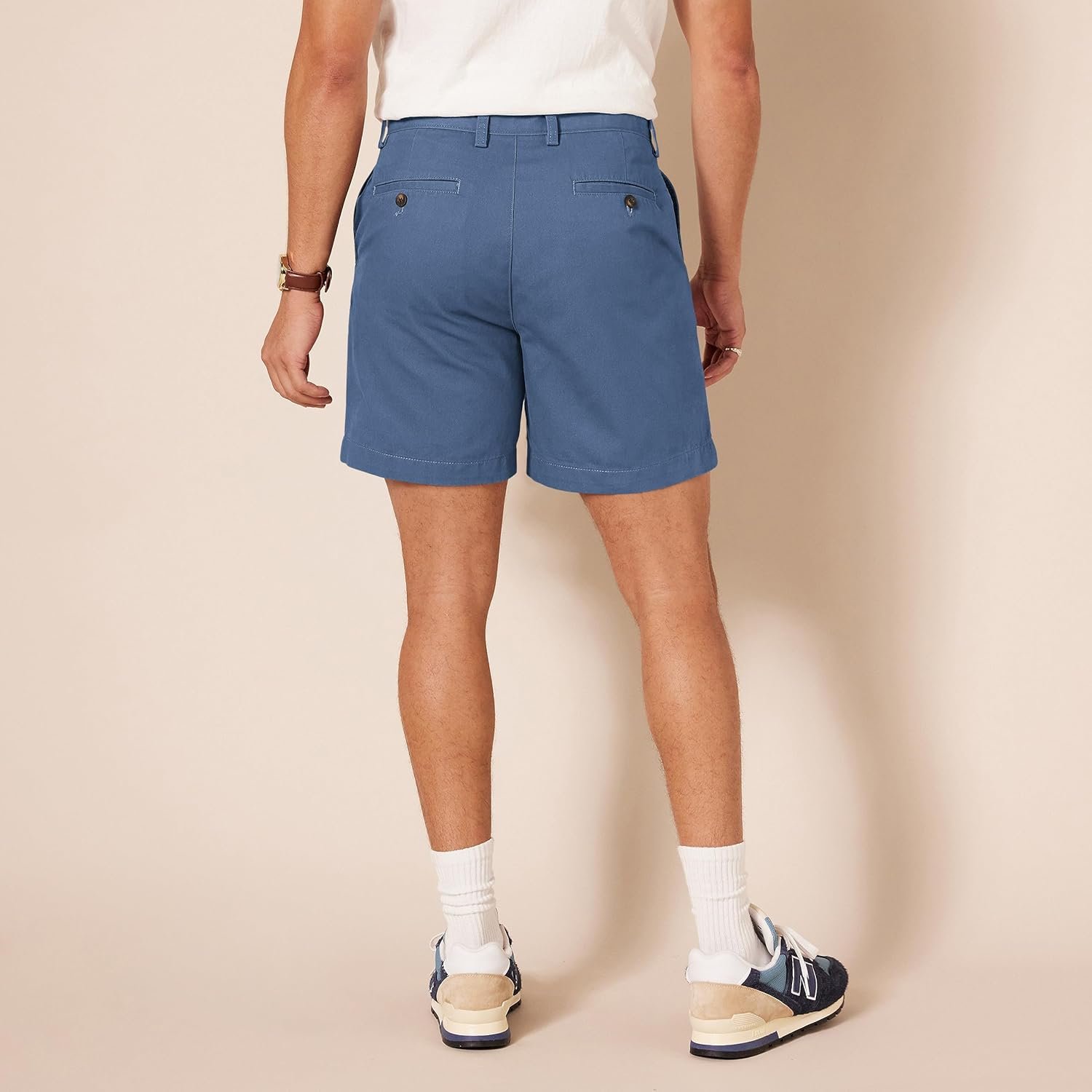 Amazon Essentials Men's Classic-Fit 7" Chino Shorts - Image 3