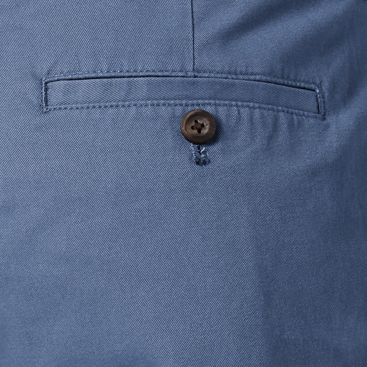 Amazon Essentials Men's Classic-Fit 7" Chino Shorts - Image 7