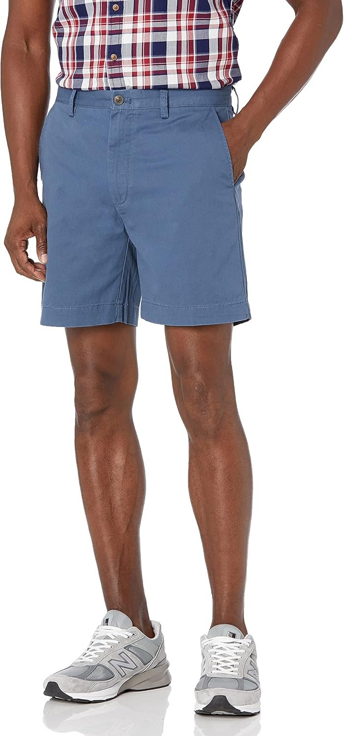 Amazon Essentials Men's Classic-Fit 7" Chino Shorts - Image 2