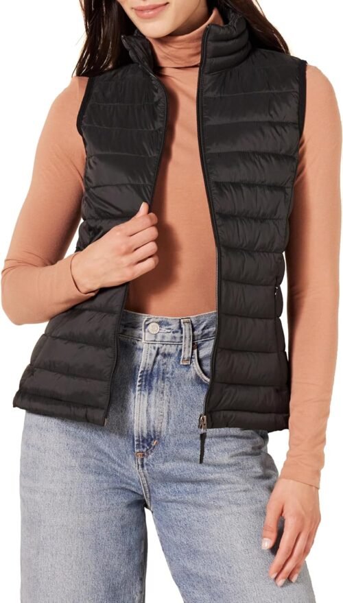 Amazon Essentials Women's Lightweight Water-Resistant Packable Puffer Vest - Image 2